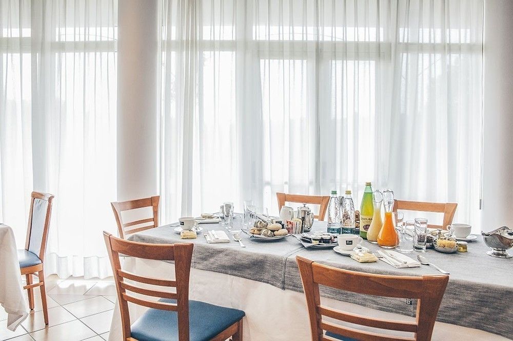 Roero Park Hotel Sommariva Perno 외부 사진