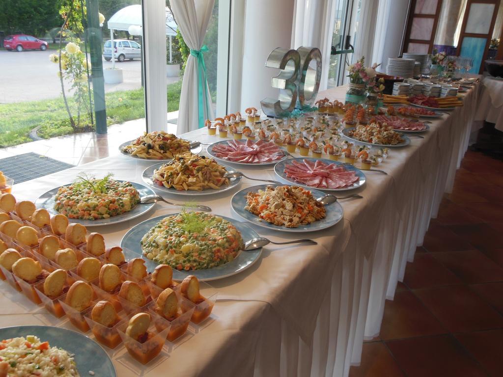 Roero Park Hotel Sommariva Perno 외부 사진