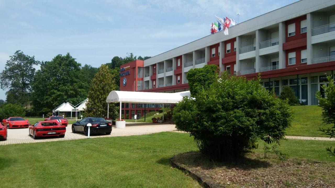 Roero Park Hotel Sommariva Perno 외부 사진